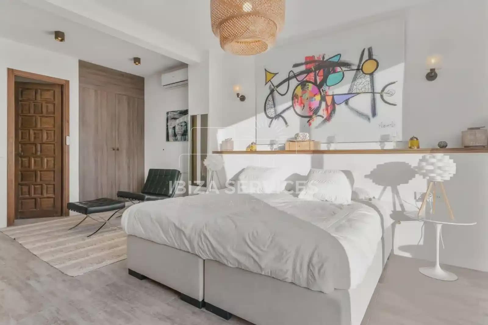 5 bedroom Villa for rent in San Miguel / Sant Miquel de Balansat with pool garage - € 9,000 (Ref: 9497919)