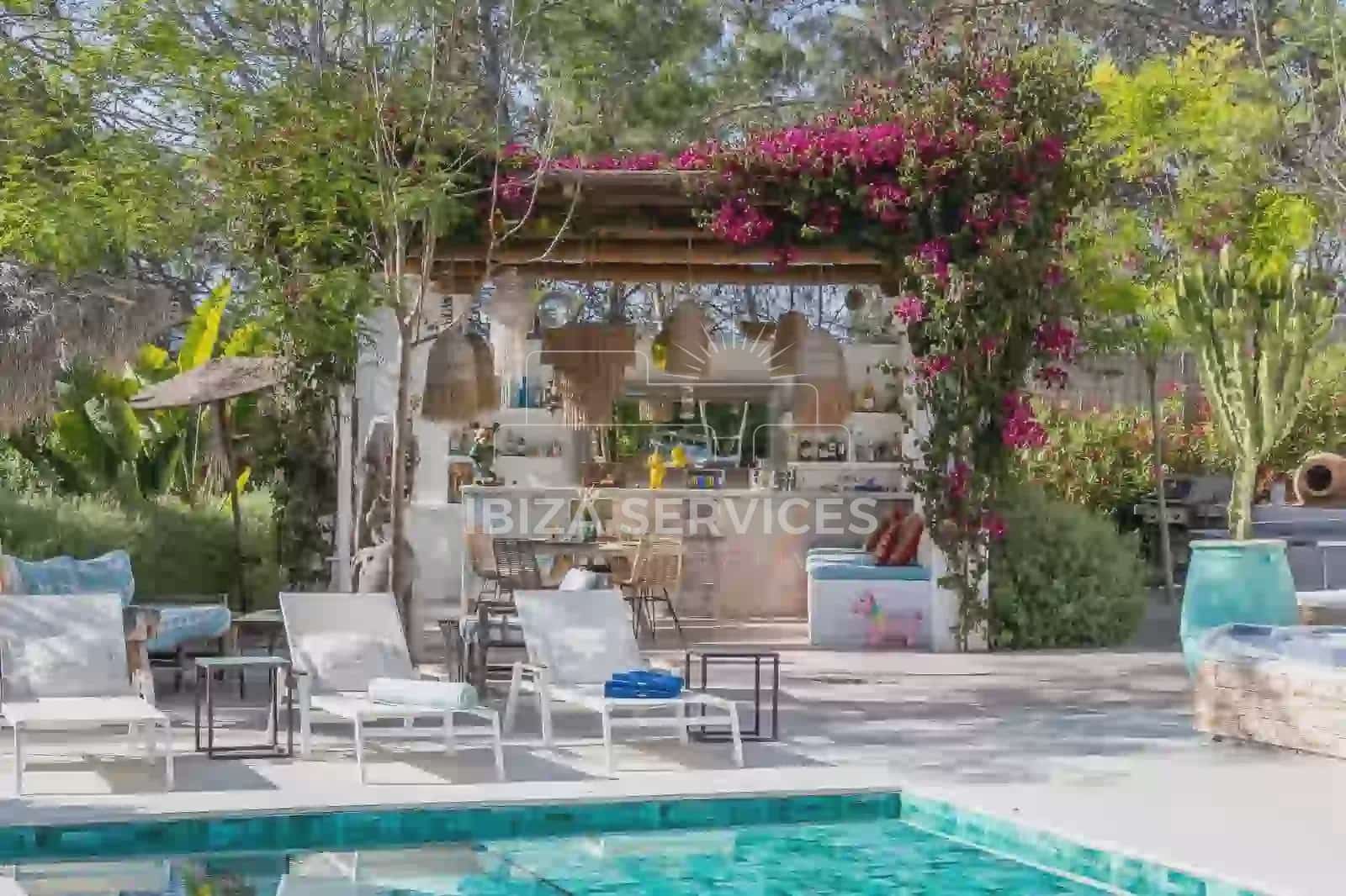 5 bedroom Villa for rent in San Miguel / Sant Miquel de Balansat with pool garage - € 9,000 (Ref: 9497919)