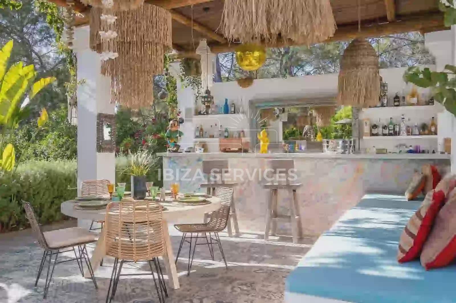 5 bedroom Villa for rent in San Miguel / Sant Miquel de Balansat with pool garage - € 9,000 (Ref: 9497919)