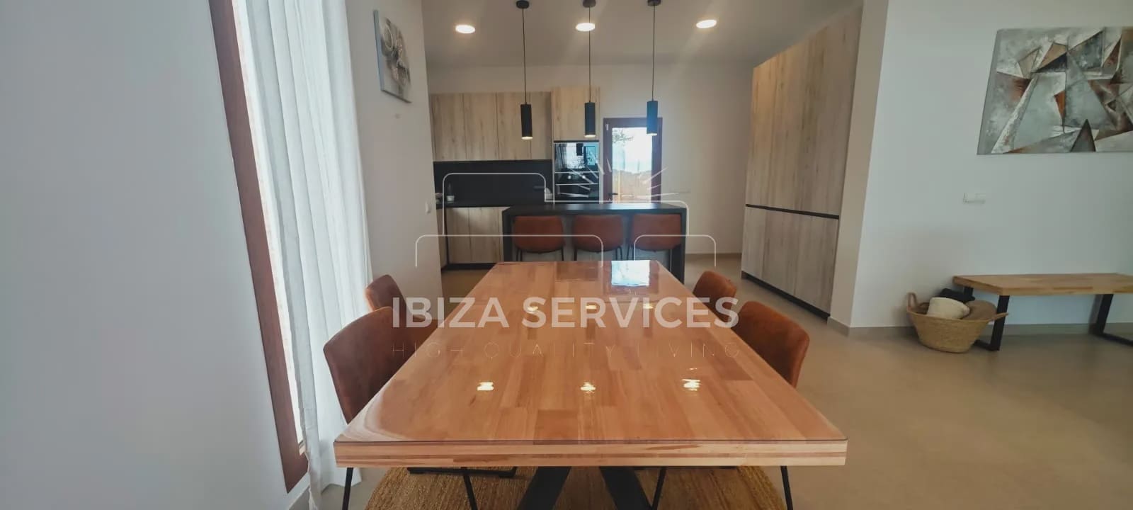 4 soveværelse Finca/Landehus til leje i Santa Eulalia / Santa Eularia med garage - € 6.000 (Ref: 9529027)