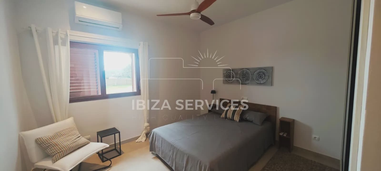 4 soveværelse Finca/Landehus til leje i Santa Eulalia / Santa Eularia med garage - € 6.000 (Ref: 9529027)