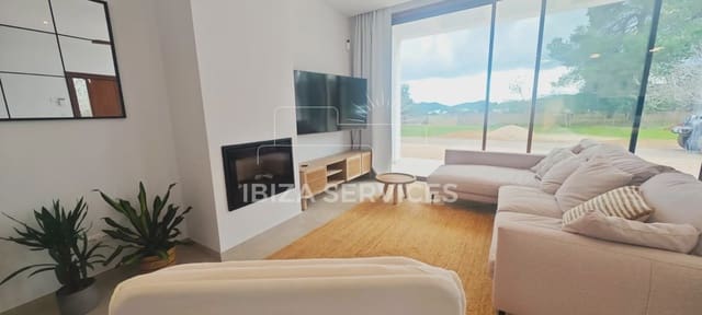 4 soveværelse Finca/Landehus til leje i Santa Eulalia / Santa Eularia med garage - € 6.000 (Ref: 9529027)