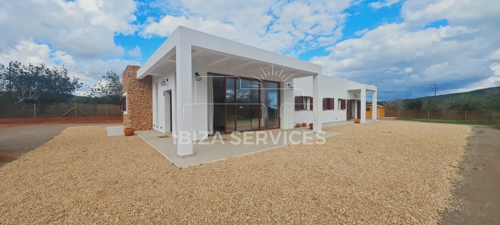 4 soveværelse Finca/Landehus til leje i Santa Eulalia / Santa Eularia med garage - € 6.000 (Ref: 9529027)