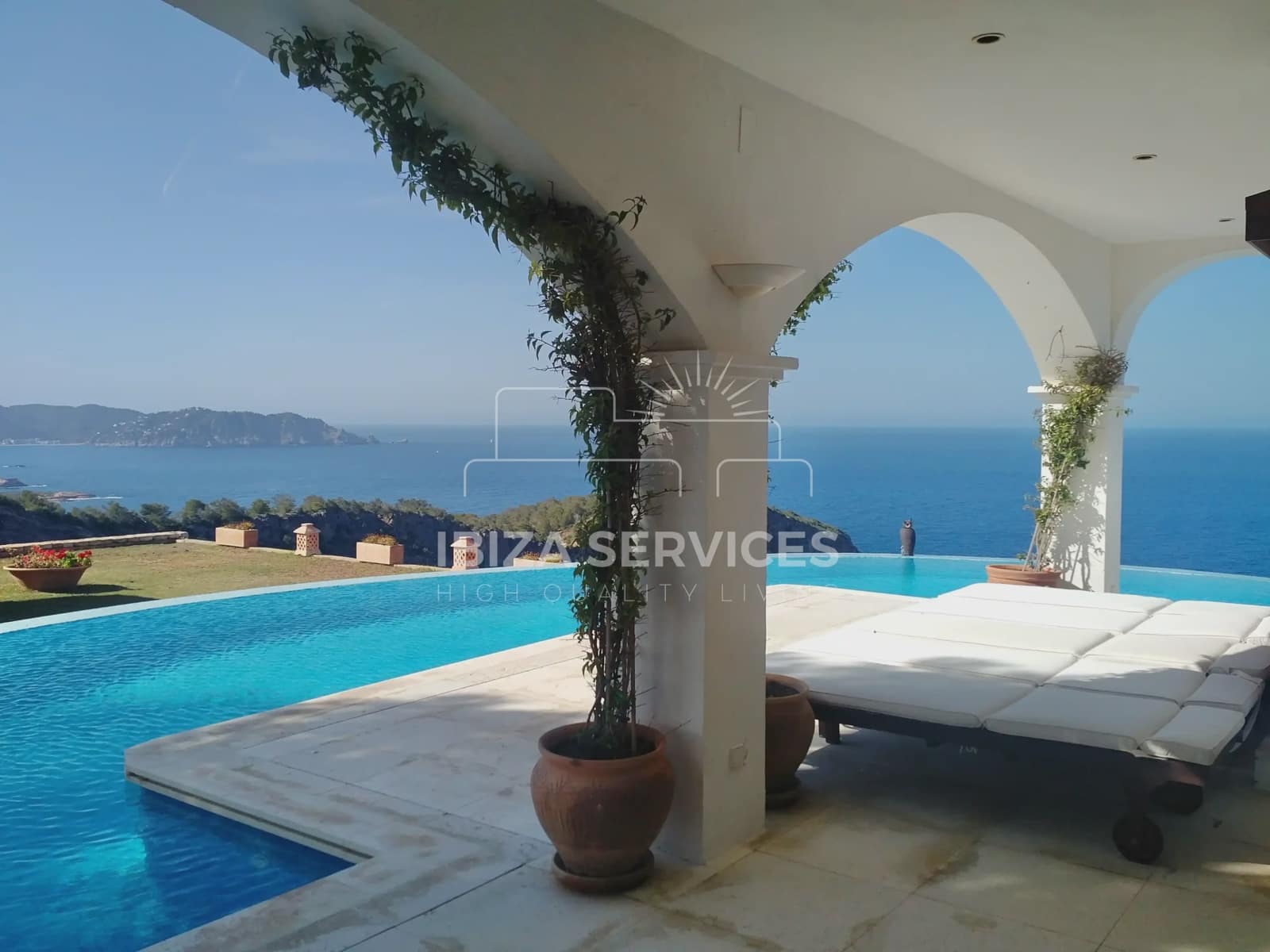 8 camera da letto Villa in vendita in Cala Llenya con piscina garage - 29.900.000 € (Rif: 9542026)