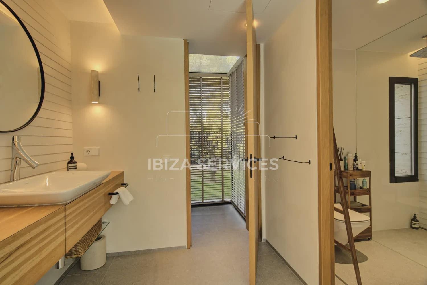 4 soverom Villa til salgs i Es Cubells med svømmebasseng garasje - € 7 200 000 (Ref: 9542766)