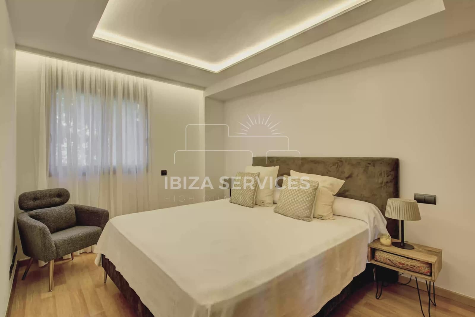 3 slaapkamer Villa voor vakantieverhuur in Talamanca met garage - € 3.752 (Ref: 9547378)