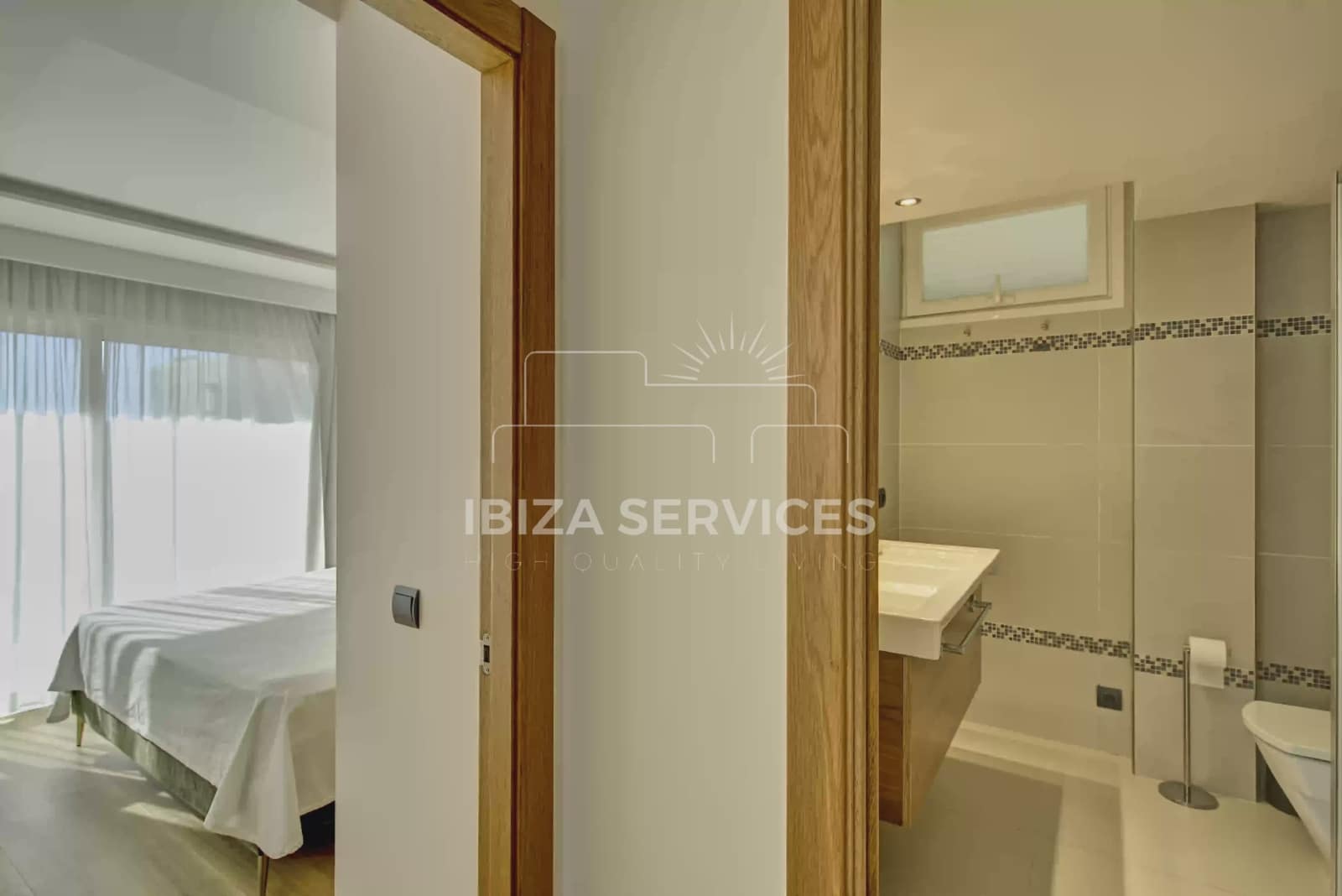 3 slaapkamer Villa voor vakantieverhuur in Talamanca met garage - € 3.752 (Ref: 9547378)