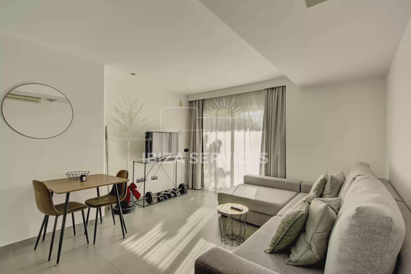 3 slaapkamer Villa voor vakantieverhuur in Talamanca met garage - € 3.752 (Ref: 9547378)