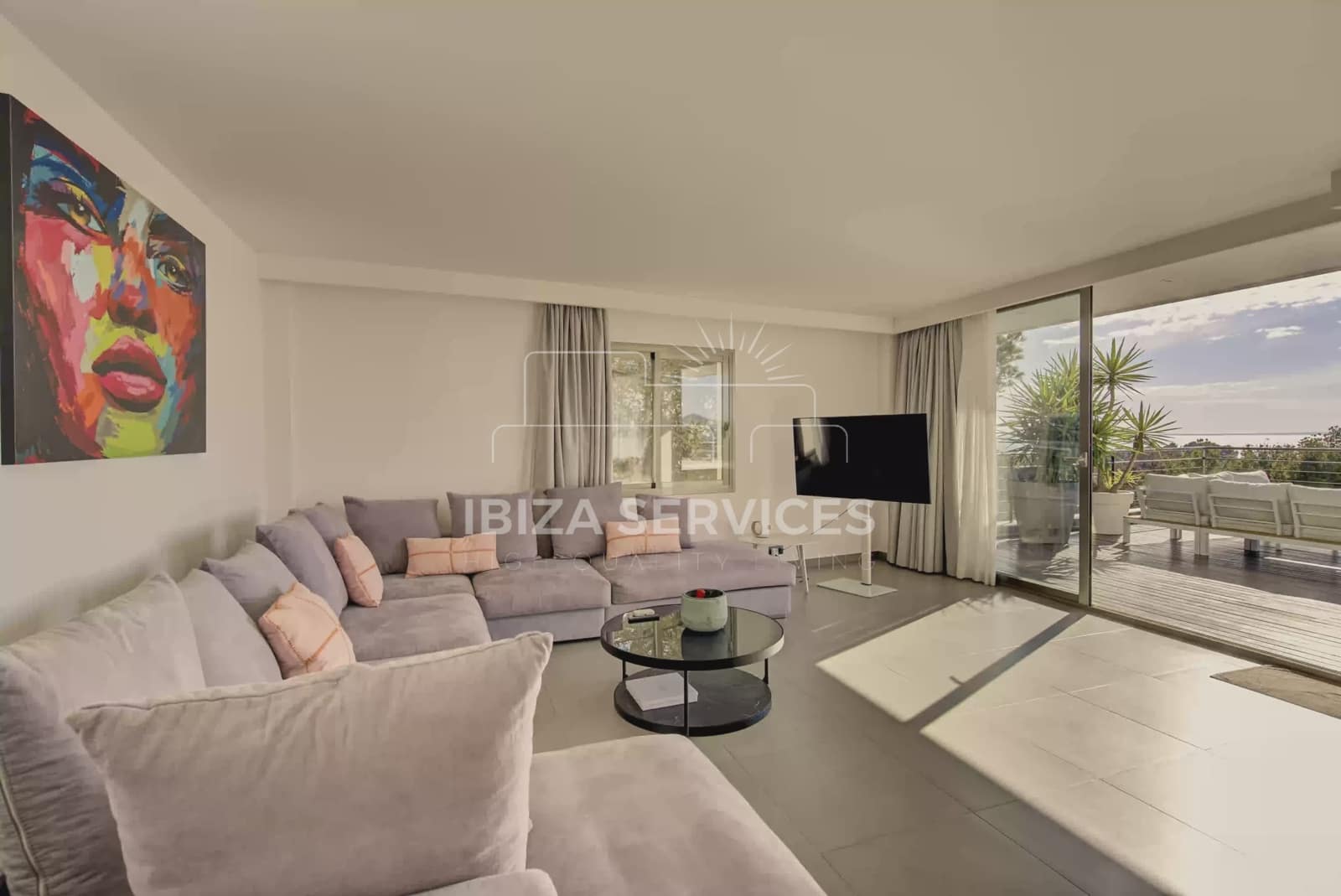 3 slaapkamer Villa voor vakantieverhuur in Talamanca met garage - € 3.752 (Ref: 9547378)