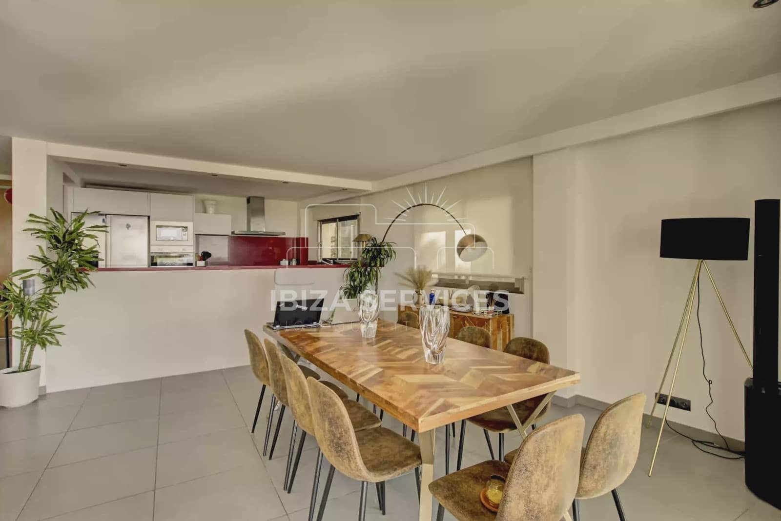 3 slaapkamer Villa voor vakantieverhuur in Talamanca met garage - € 3.752 (Ref: 9547378)