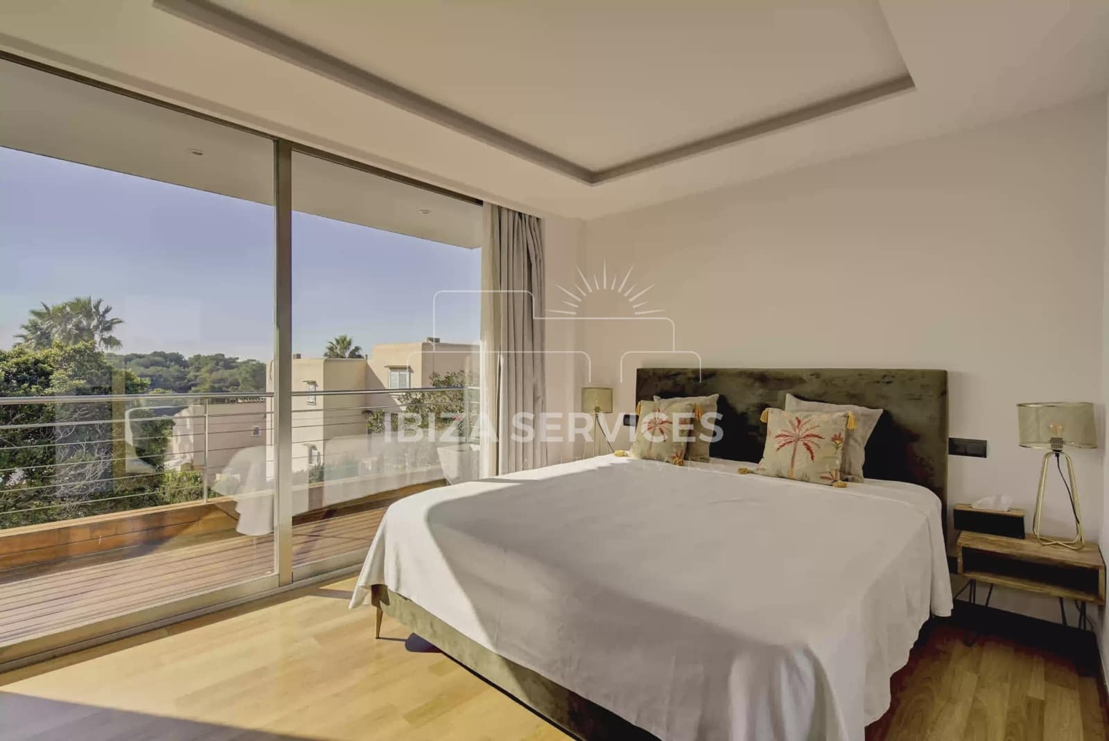 3 slaapkamer Villa voor vakantieverhuur in Talamanca met garage - € 3.752 (Ref: 9547378)