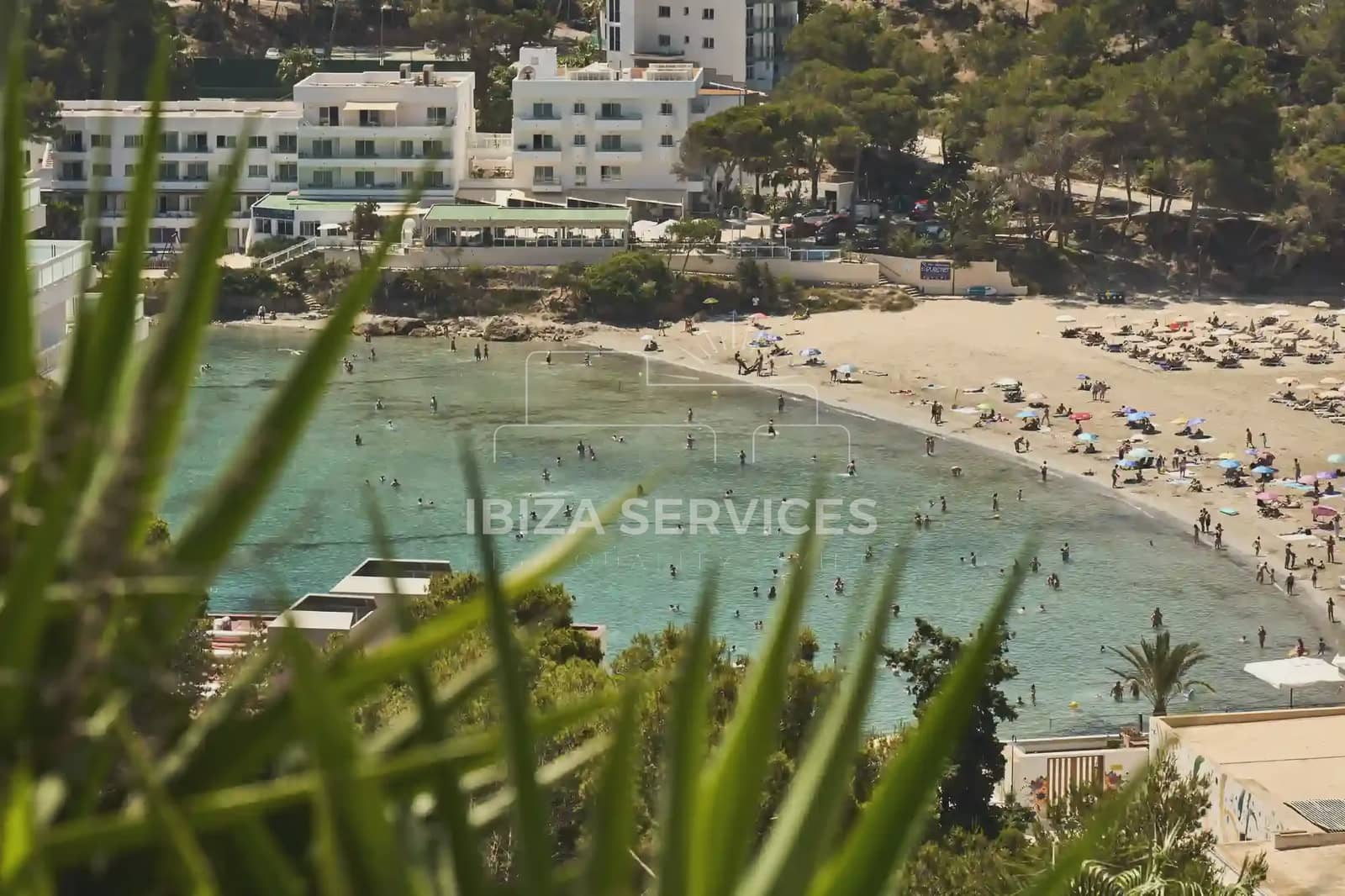 Apartment for holiday rental in Cala Llonga with pool - € 1,120 (Ref: 9554256)