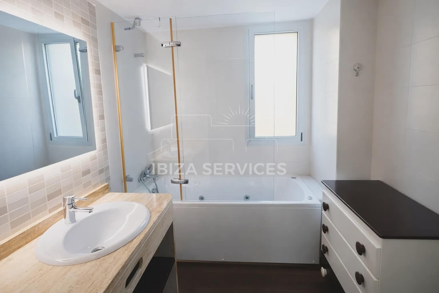 3 sypialnia Apartament na sprzedaż w Talamanca - 790 000 € (Ref: 9566258)