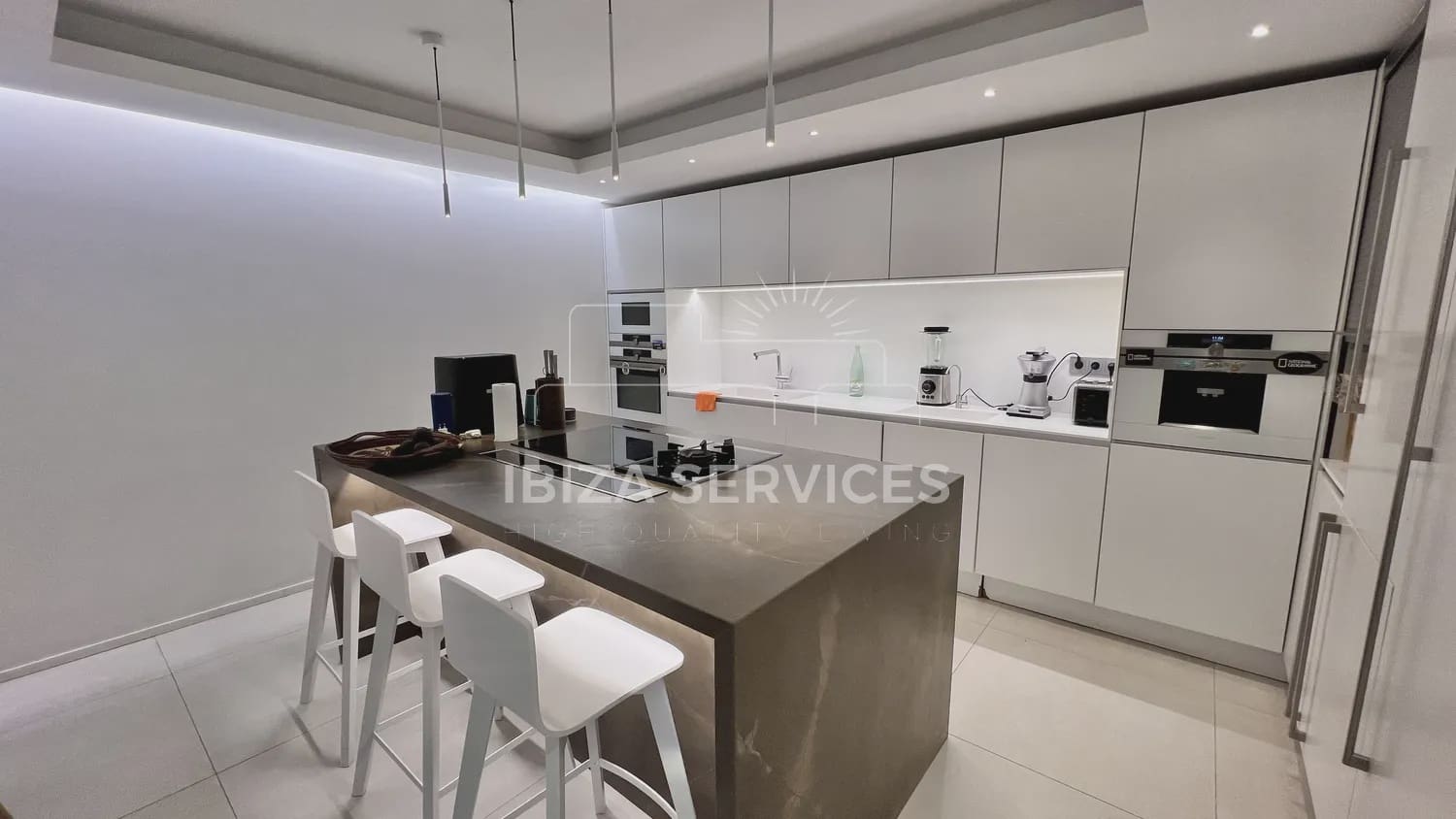 4 camera da letto Appartamento in vendita in Ibiza-Eivissa citta con piscina garage - 1.200.000 € (Rif: 9592213)