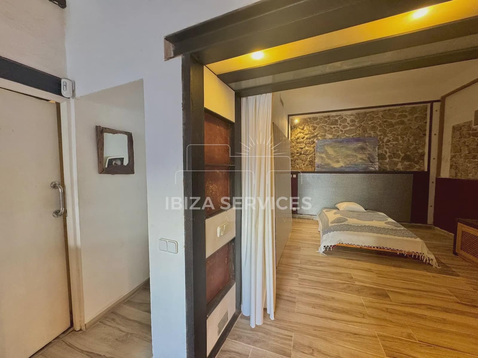 2 bedroom Apartment for sale in Ibiza / Eivissa town - € 338,000 (Ref: 9597147)