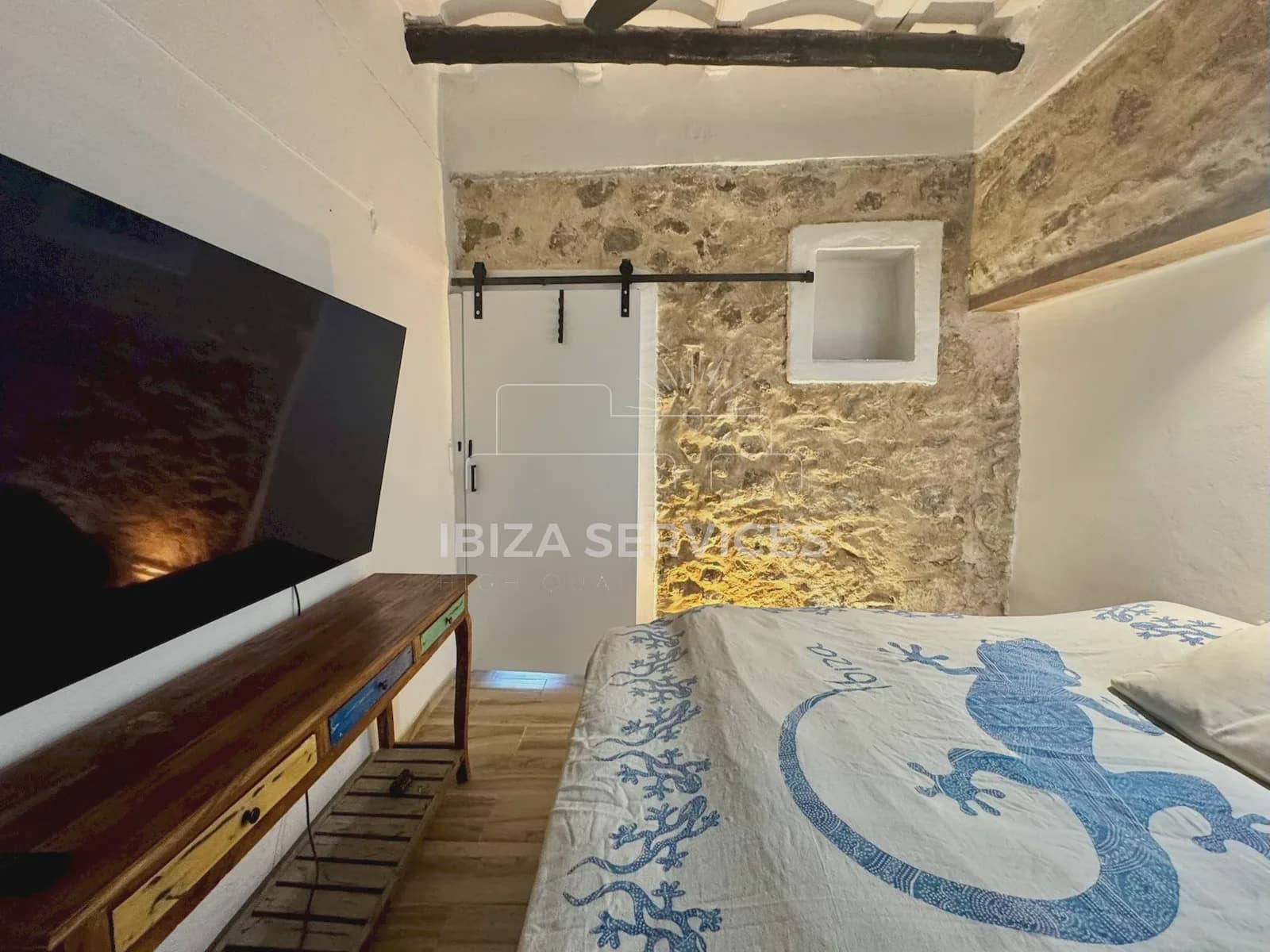 2 bedroom Apartment for sale in Ibiza / Eivissa town - € 338,000 (Ref: 9597147)