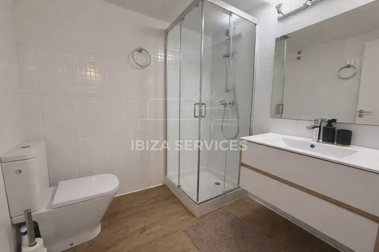 Apartamento de 3 habitaciones en Ibiza / Eivissa ciudad en alquiler con garaje - 5.000 € (Ref: 9614439)