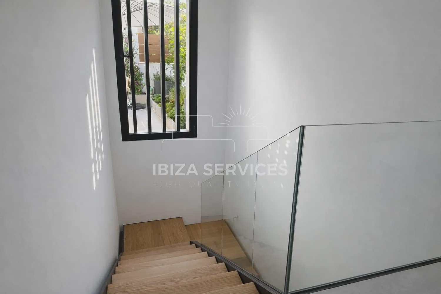 3 sypialnia Willa na sprzedaż w Talamanca z basenem garażem - 1 790 000 € (Ref: 9629365)