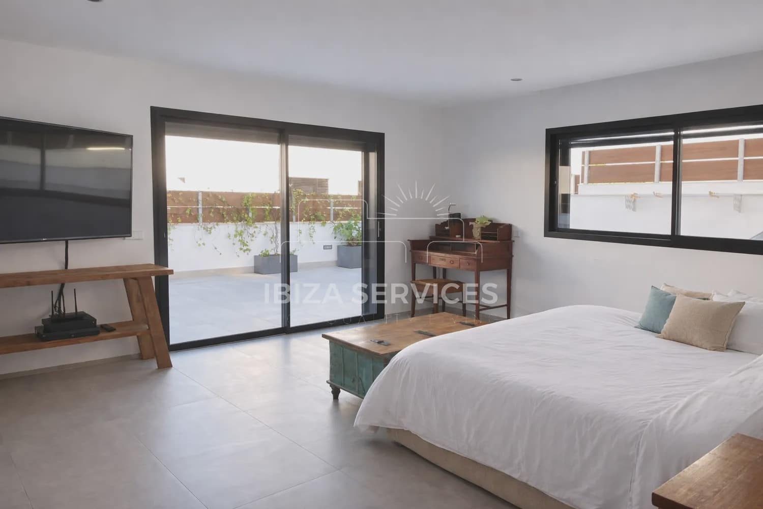 3 sypialnia Willa na sprzedaż w Talamanca z basenem garażem - 1 790 000 € (Ref: 9629365)