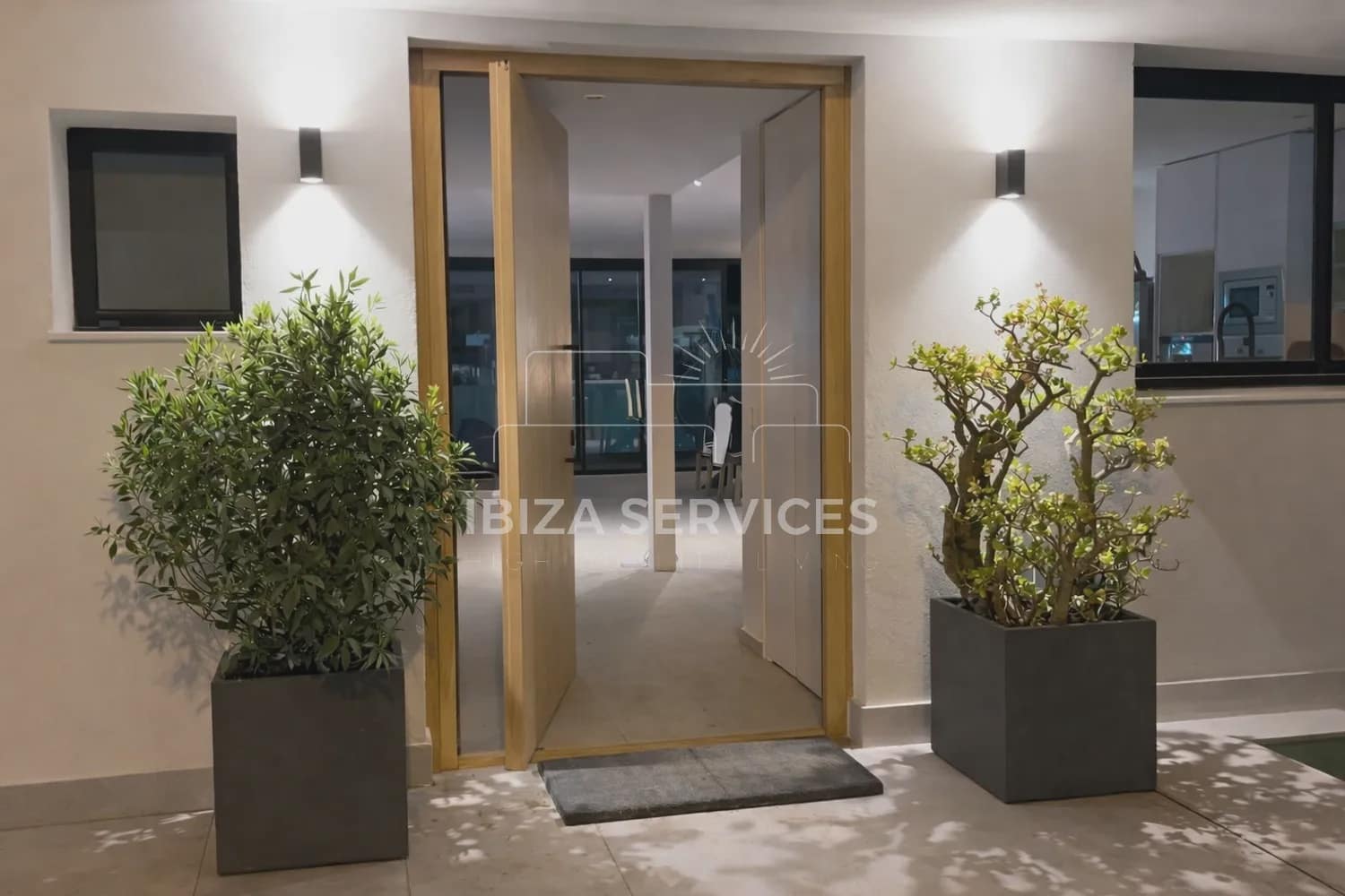 3 sypialnia Willa na sprzedaż w Talamanca z basenem garażem - 1 790 000 € (Ref: 9629365)