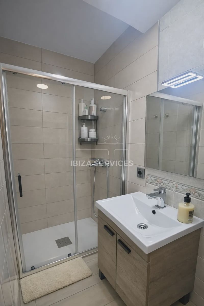 4 bedroom Apartment for rent in Sant Jordi de Ses Salines with garage - € 5,500 (Ref: 9636214)