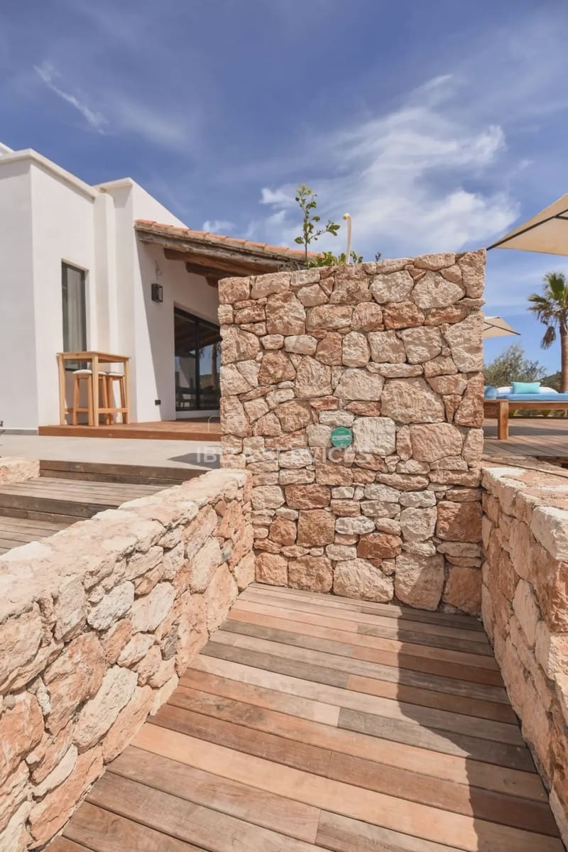 4 soveværelse Villa til leje i San Jose / Sant Josep de Sa Talaia med swimmingpool garage - € 15.000 (Ref: 9646716)