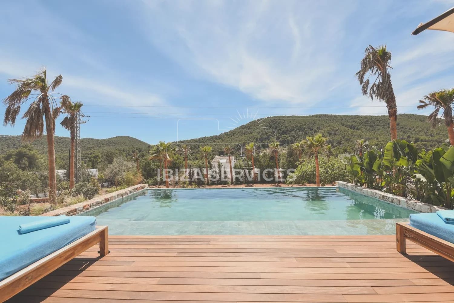 4 soveværelse Villa til leje i San Jose / Sant Josep de Sa Talaia med swimmingpool garage - € 15.000 (Ref: 9646716)
