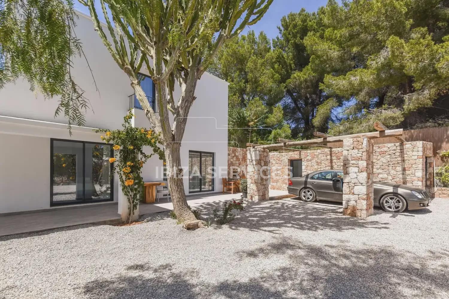 4 soveværelse Villa til leje i San Jose / Sant Josep de Sa Talaia med swimmingpool garage - € 15.000 (Ref: 9646716)