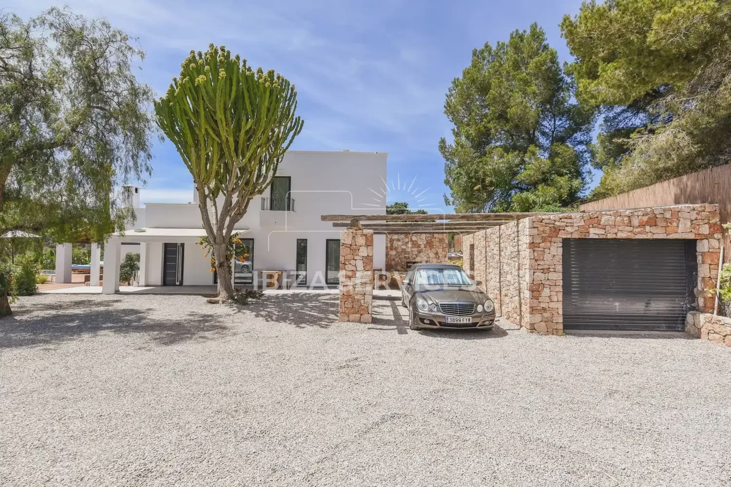 4 soveværelse Villa til leje i San Jose / Sant Josep de Sa Talaia med swimmingpool garage - € 15.000 (Ref: 9646716)