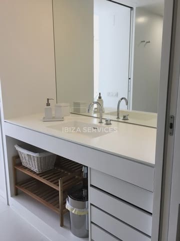 2 soveværelse Lejlighed til leje i Ibiza by med swimmingpool garage - € 4.000 (Ref: 9658123)