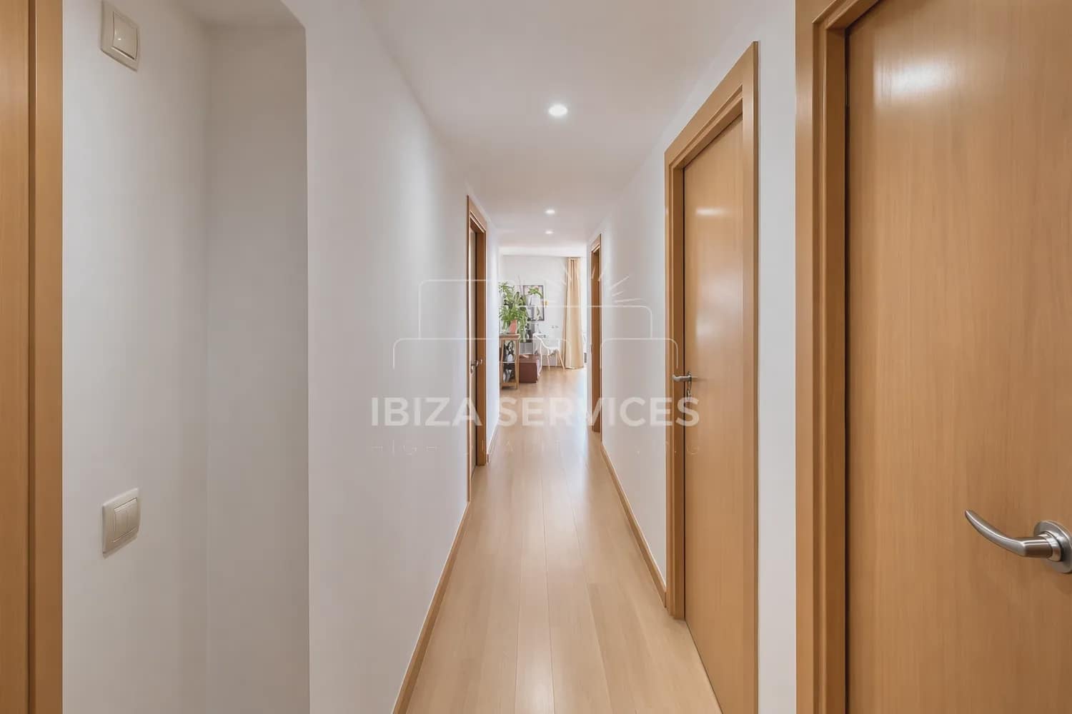 3 quarto Apartamento para venda em Playa d'en Bossa - 567 000 € (Ref: 9669589)