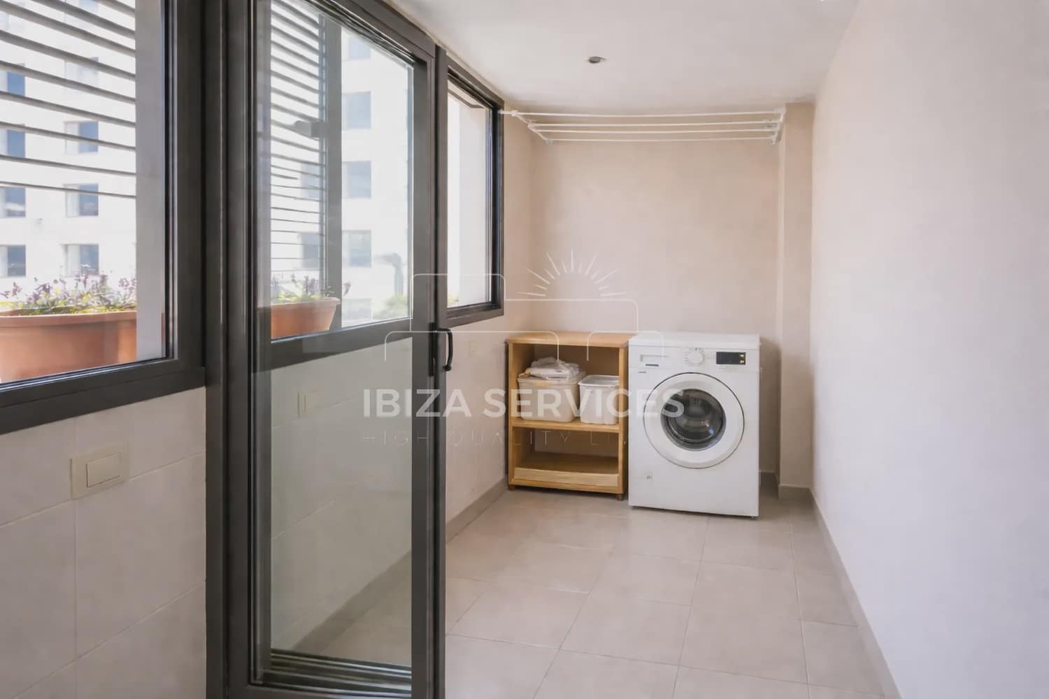 3 quarto Apartamento para venda em Playa d'en Bossa - 567 000 € (Ref: 9669589)