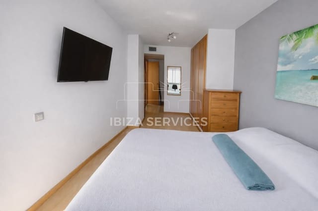 3 soveværelse Lejlighed til salg i Playa d'en Bossa, San Jose / Sant Josep de Sa Talaia - € 567.000 (Ref: 9669589)