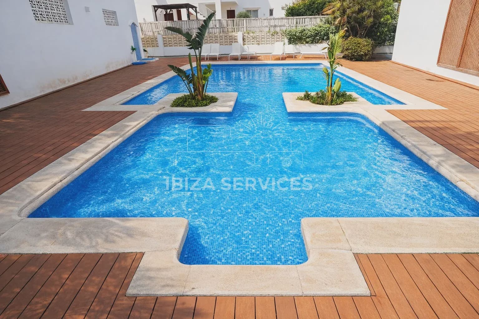 1 quarto Apartamento para venda em Cala Llonga com piscina - 325 000 € (Ref: 9700361)