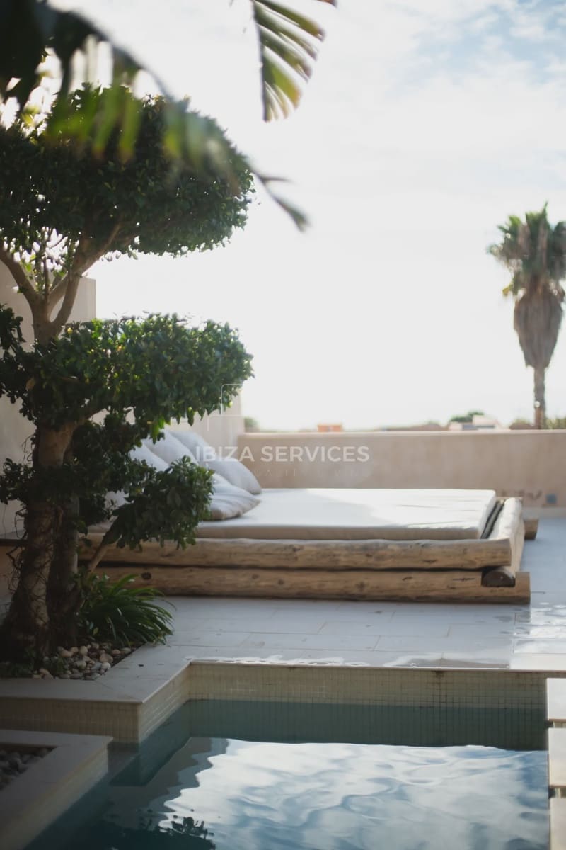 Villa/Maison de 3 chambres à louer à Cala Moli avec piscine garage - 8 800 € (Ref: 9753750)