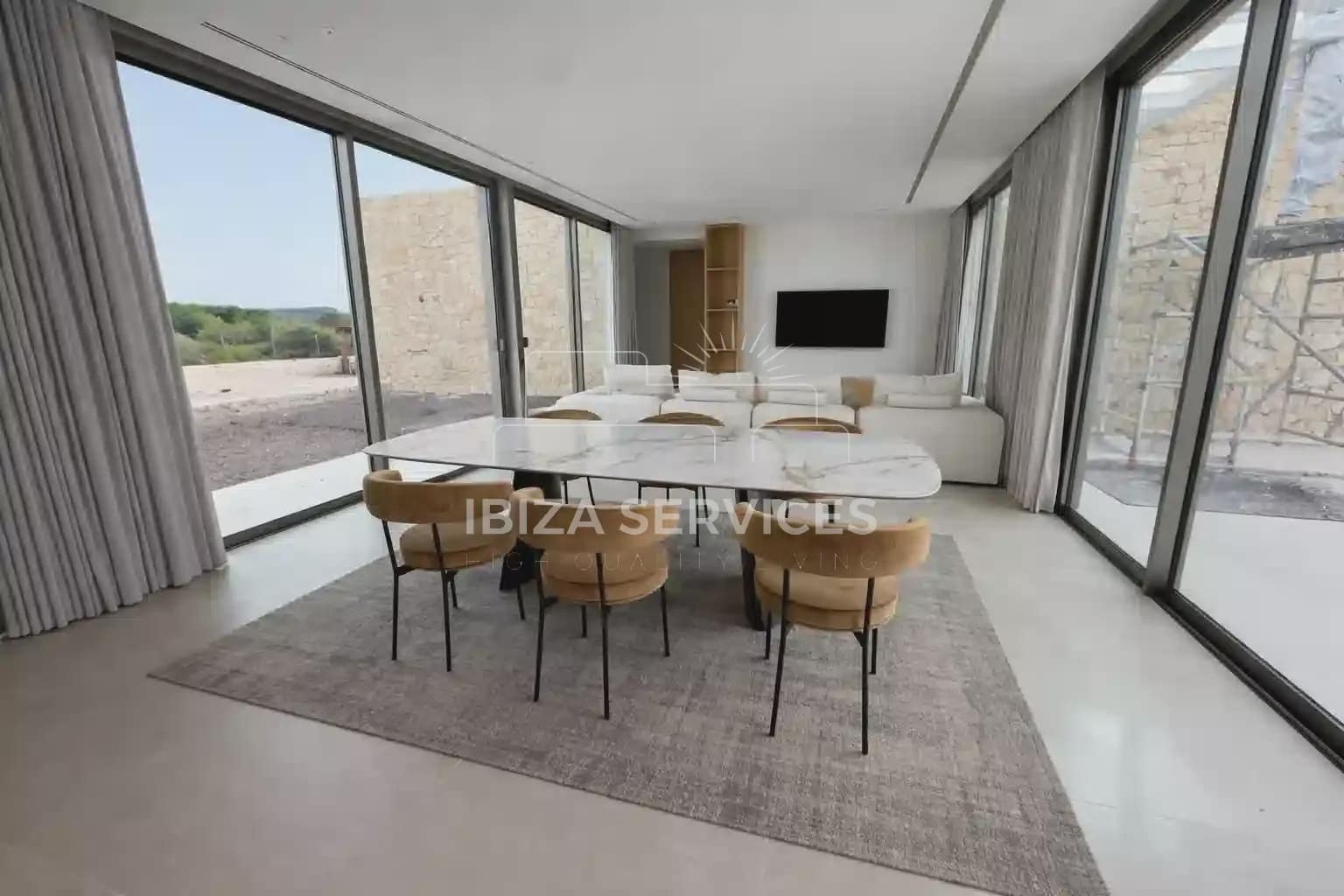 4 bedroom Villa for rent in Talamanca with pool garage - € 28,000 (Ref: 9761567)