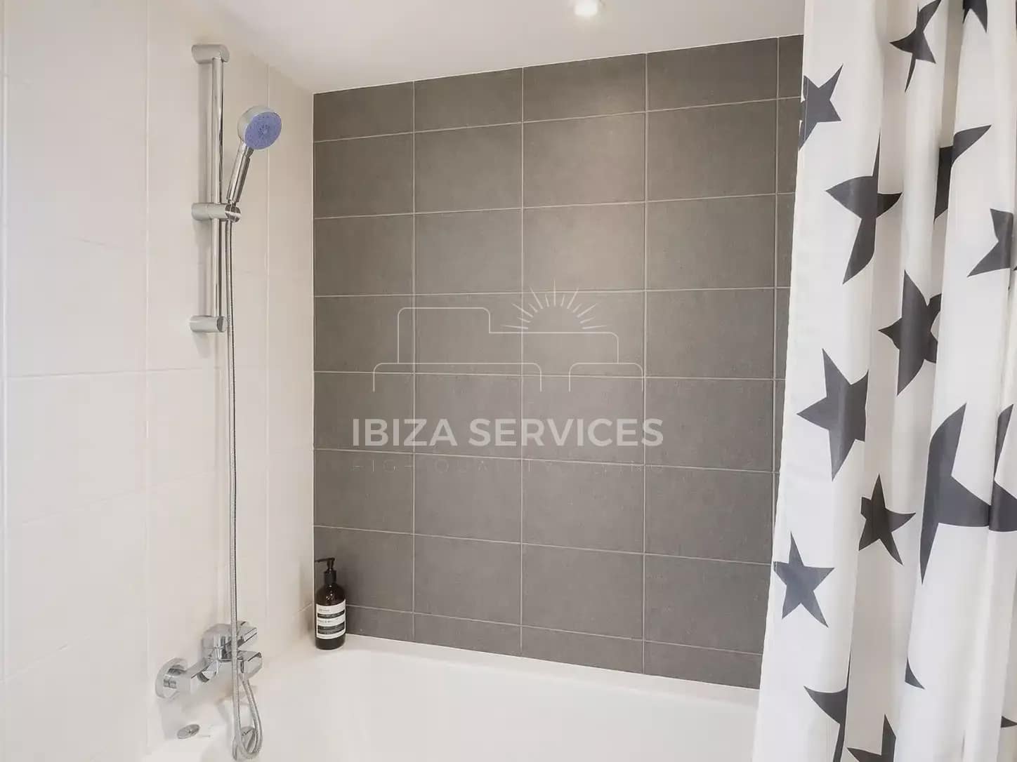 3 bedroom Apartment for rent in Cala d'en Bou with pool garage - € 3,666 (Ref: 9776918)