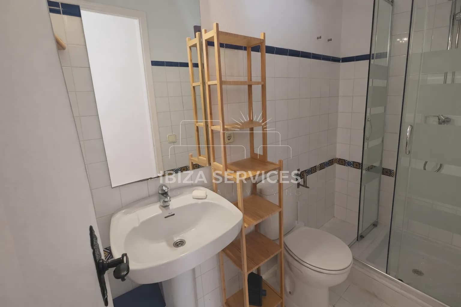 2 sypialnia Apartament do wynajęcia w Cala Tarida z garażem - 2 500 € (Ref: 9783898)