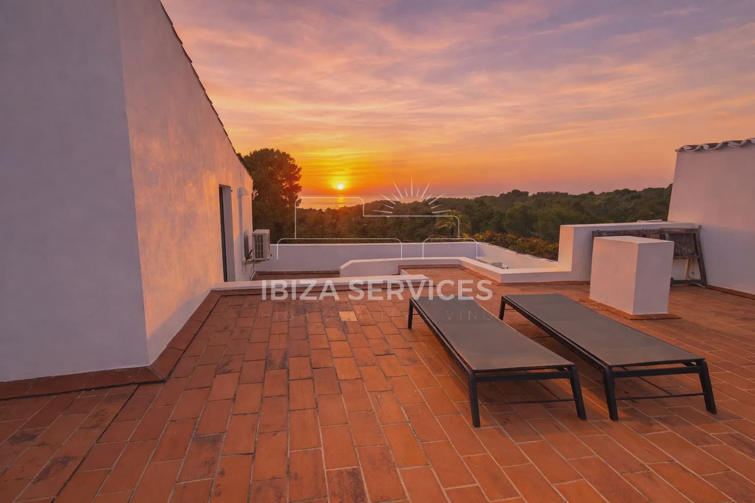 2 sypialnia Apartament do wynajęcia w Cala Tarida z garażem - 2 500 € (Ref: 9783898)