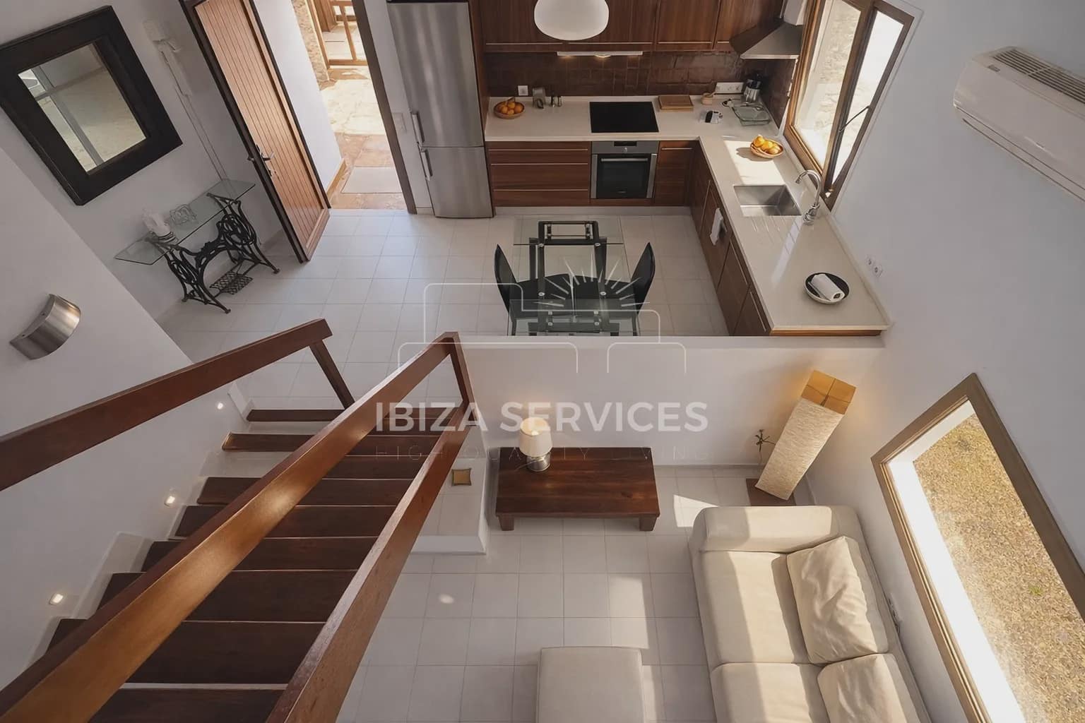 2 sypialnia Apartament do wynajęcia w Cala Tarida z garażem - 2 500 € (Ref: 9783898)