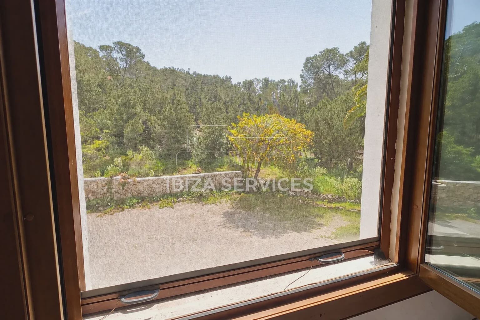 2 sypialnia Apartament do wynajęcia w Cala Tarida z garażem - 2 500 € (Ref: 9783898)