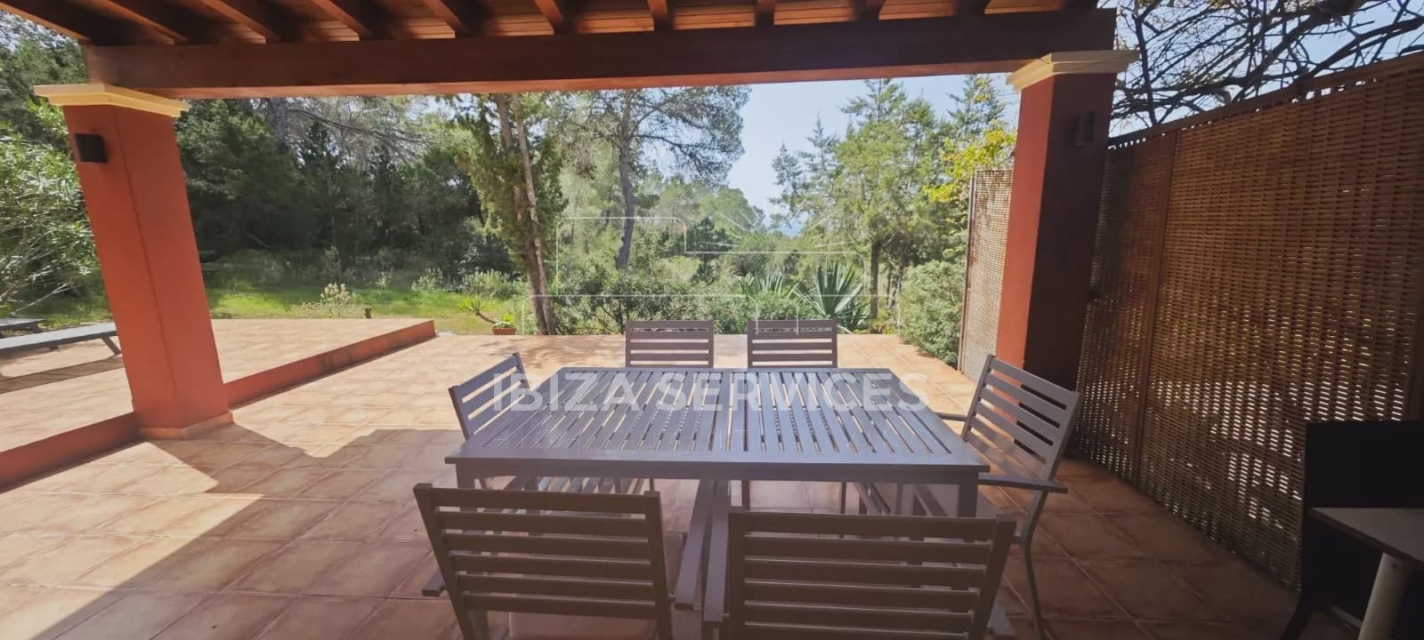 2 sypialnia Apartament do wynajęcia w Cala Tarida z garażem - 2 500 € (Ref: 9783898)