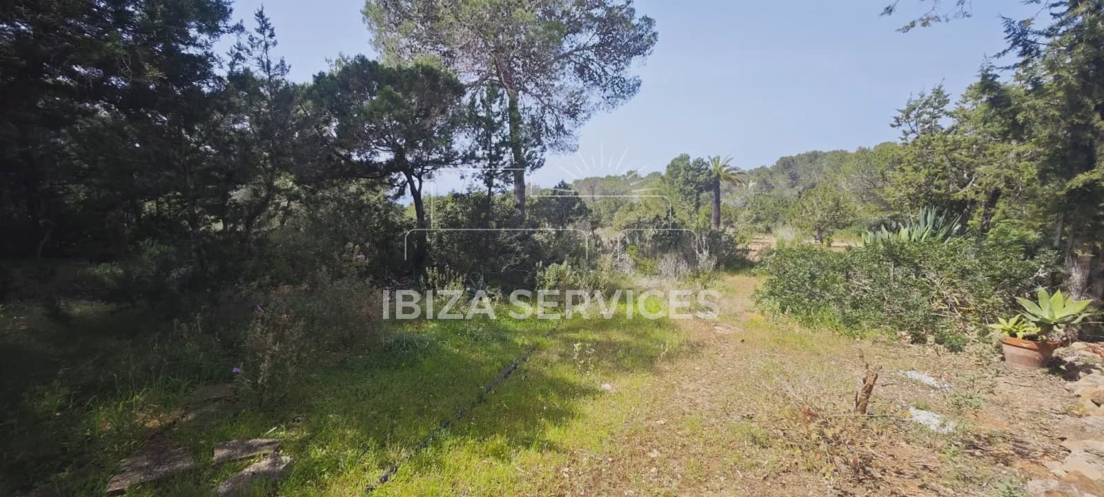 2 sypialnia Apartament do wynajęcia w Cala Tarida z garażem - 2 500 € (Ref: 9783898)