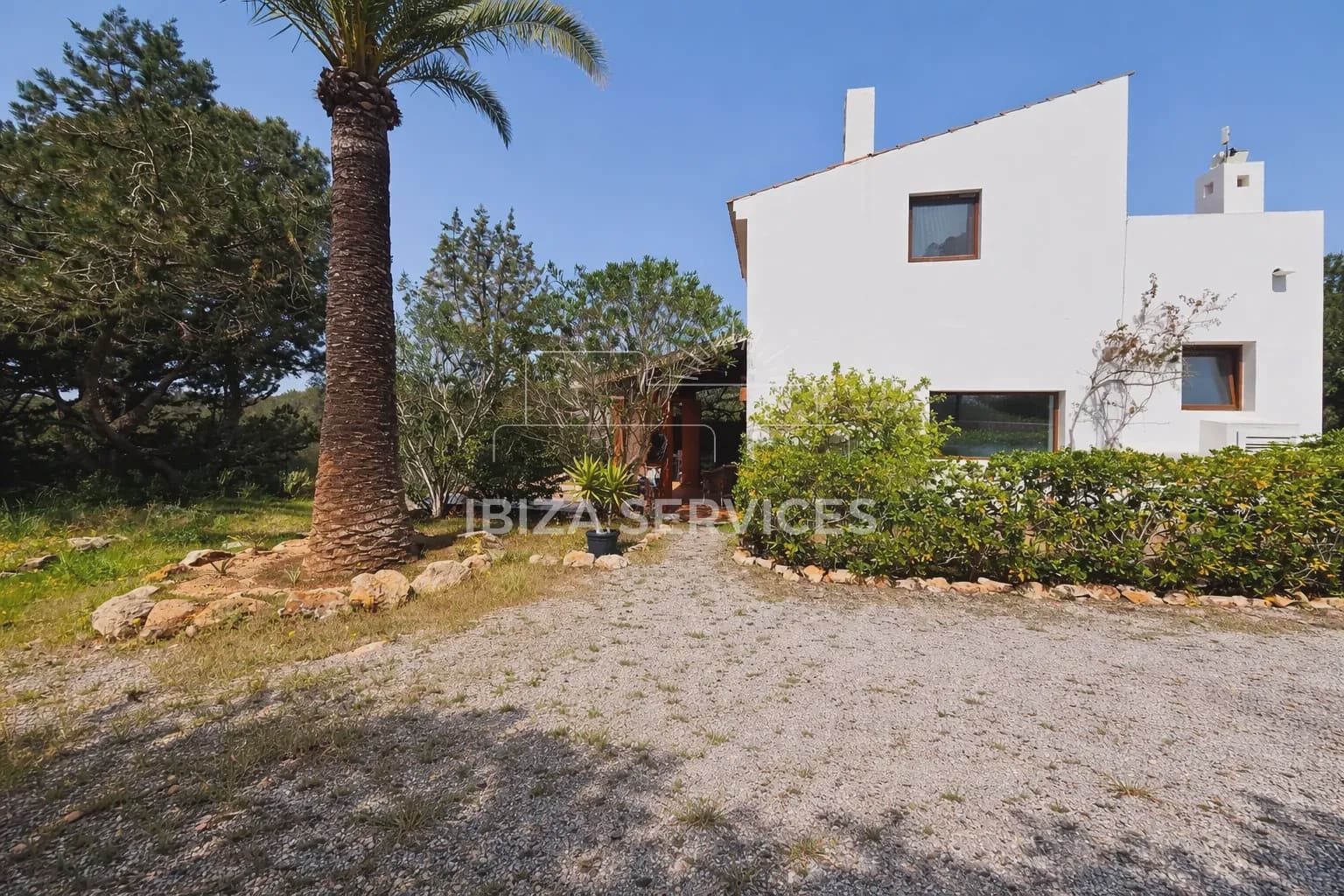 2 sypialnia Apartament do wynajęcia w Cala Tarida z garażem - 2 500 € (Ref: 9783898)