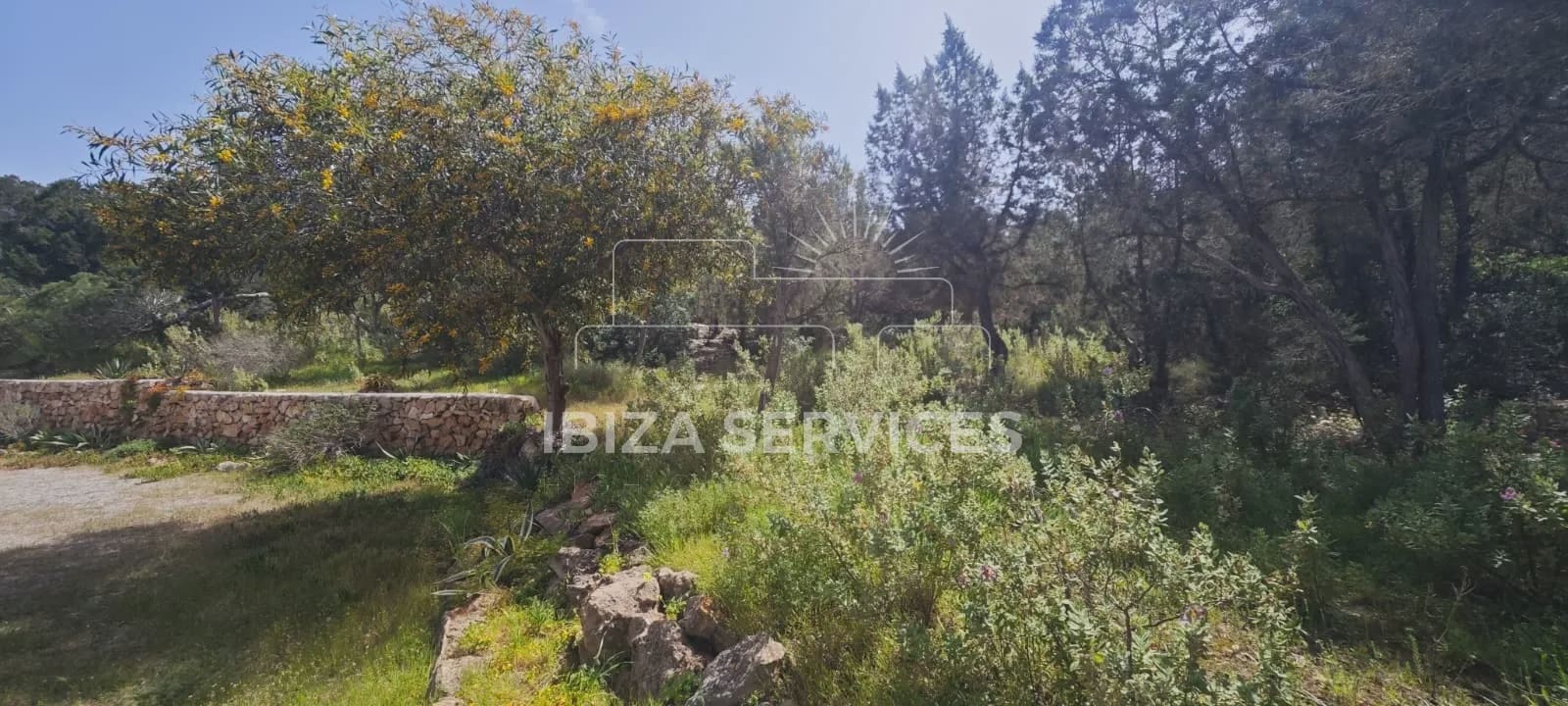 2 sypialnia Apartament do wynajęcia w Cala Tarida z garażem - 2 500 € (Ref: 9783898)