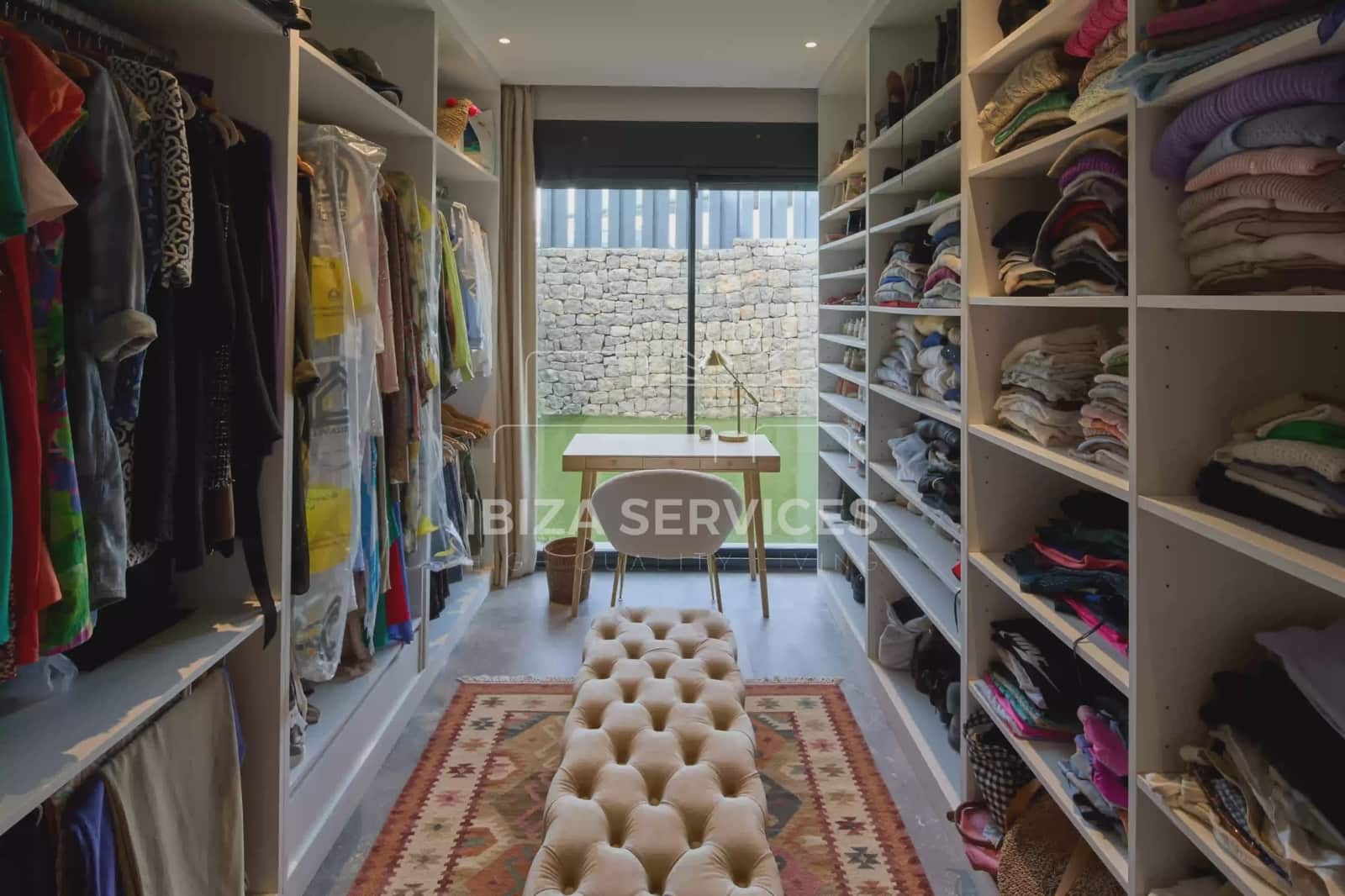 3 makuuhuone Huoneisto myytävänä paikassa Nuestra Senora de Jesus mukana uima-altaan 
autotalli - 1 350 000 € (Ref: 9805836)