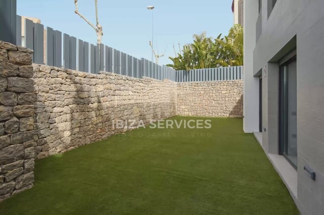 3 makuuhuone Huoneisto myytävänä paikassa Nuestra Señora de Jesus, Santa Eulalia / Santa Eularia mukana uima-altaan 
autotalli - 1 350 000 € (Ref: 9805836)