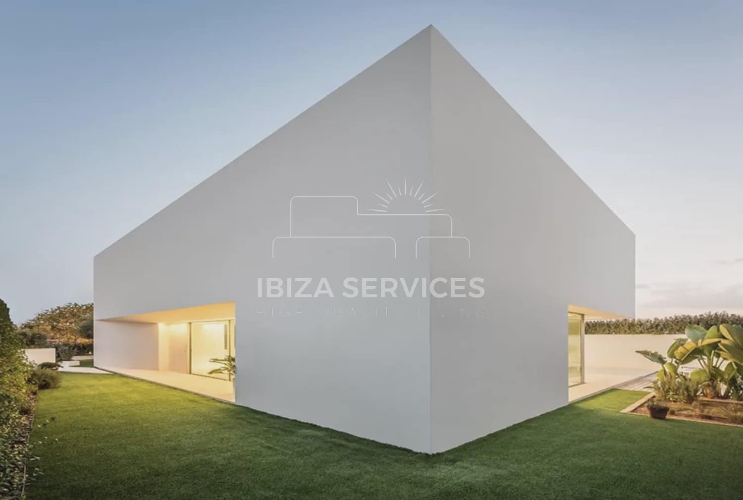 4 soveværelse Villa til leje i Talamanca med swimmingpool garage - € 35.000 (Ref: 9814082)