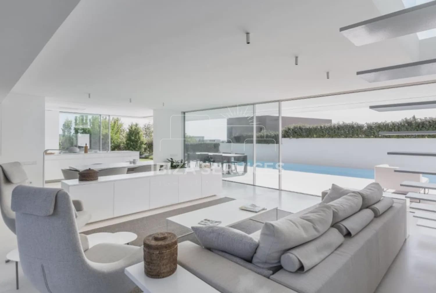 4 soveværelse Villa til leje i Talamanca med swimmingpool garage - € 35.000 (Ref: 9814082)