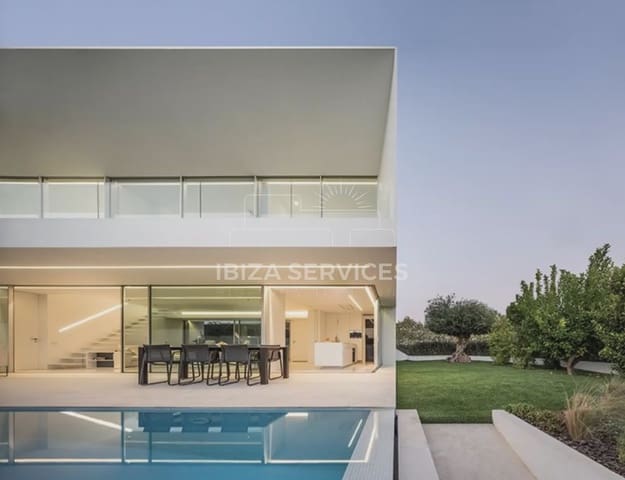 4 soveværelse Villa til leje i Talamanca, Ibiza by med swimmingpool garage - € 35.000 (Ref: 9814082)